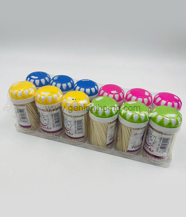 Sunt din scobitori de bambus mai buni?